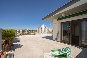 apartment em Rua Honório Silveira Dias, Higienópolis - Porto Alegre - RS