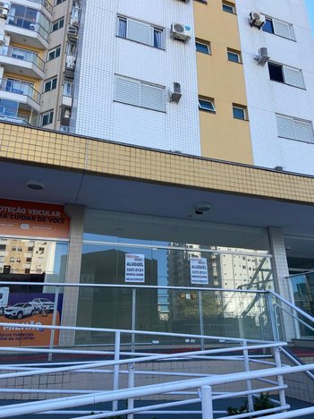 business em Avenida Presidente Nereu Ramos, Campinas - São José - SC