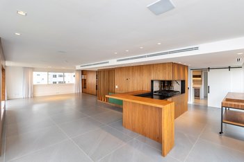 apartment em Rua Barão de Ubá, Boa Vista - Porto Alegre - RS