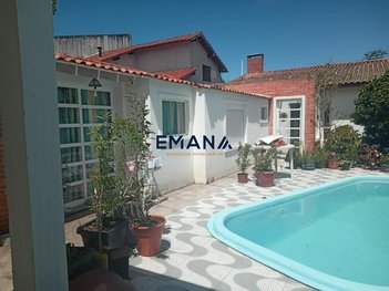 house em Rua São João da Madeira, Laranjal - Pelotas - RS