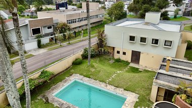 house em Rua Engenheiro Roberto Guilherme Pereira Leite, Vista Alegre - Curitiba - PR
