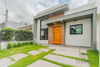 house em Fernando Jorge Schneider, Hípica - Porto Alegre - RS