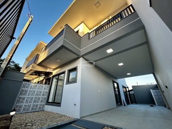 house em Rua Mário Braz de Santana, Centro - Balneário Piçarras - SC