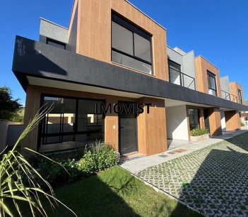 house em Rua Grumixama, Campeche - Florianópolis - SC