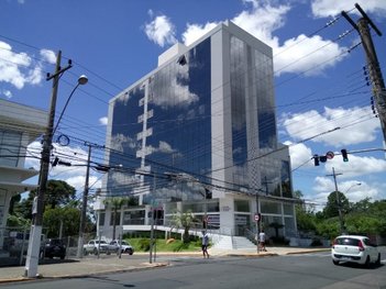 business em Avenida José Loureiro da Silva, Centro - Gravataí - RS