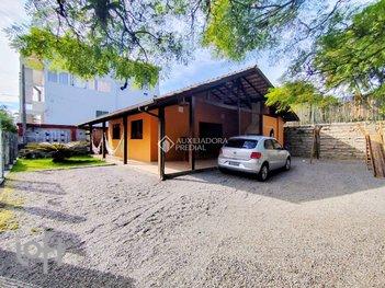 house em Rua João Nicolau dos Santos, Guarda do Embau - Palhoça - SC