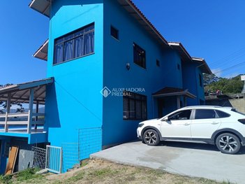 house em Servidão Bernardina Cordeiro Vieira, Córrego Grande - Florianópolis - SC