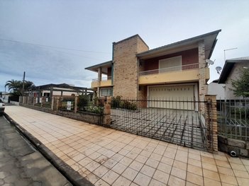 house em Rua Clovis Cruz, Zona Sul - Balneário Rincão - SC