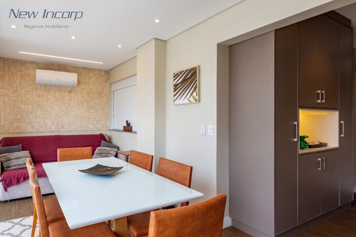 ad9aff15-049d-4091-bb16-4b546d6e3ad0