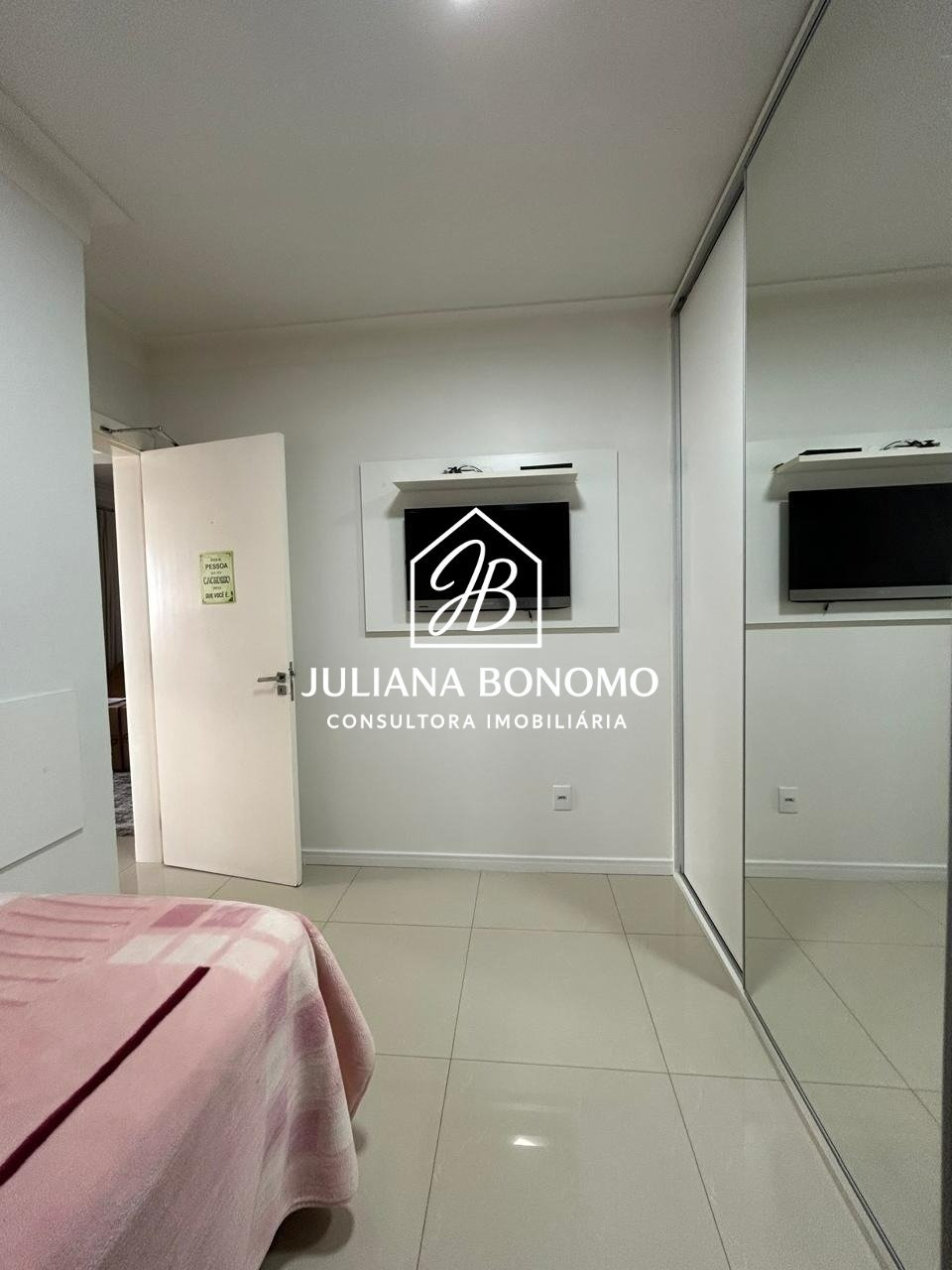 WhatsApp Image 2025-11-14 at 18.09