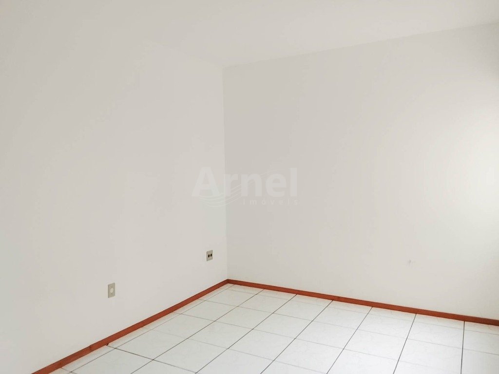 04 SALA