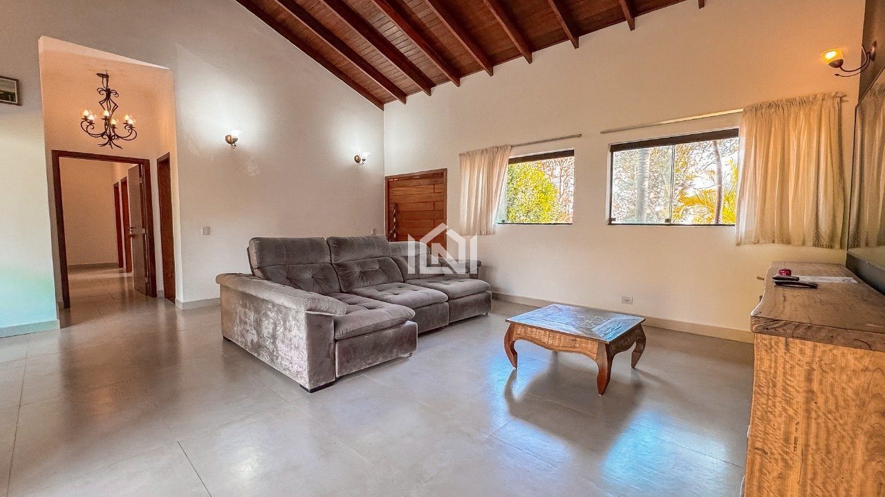 Casa para venda e locacao no condominio Granja Viana II - Sala de televisao