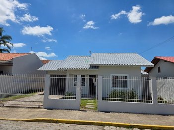 house em Rua Maricá, Centro - Tijucas - SC