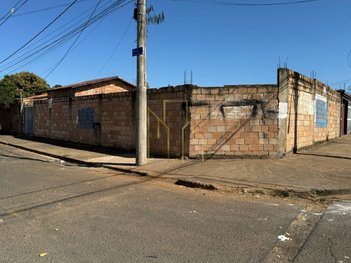 land_lot em Avenida San Marino, Jardim Europa - Uberlândia - MG