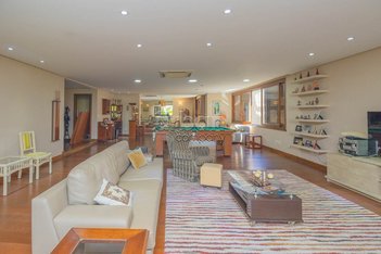 apartment em Rua Dona Laura, Rio Branco - Porto Alegre - RS