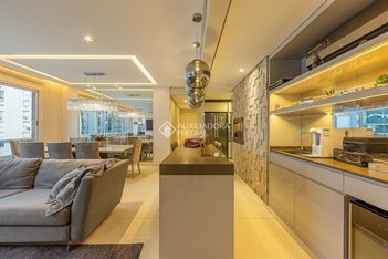 apartment em Rua Quintino Bocaiúva, Rio Branco - Porto Alegre - RS