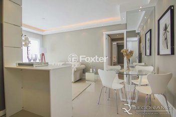 apartment em Rua Bezerra de Menezes, Passo da Areia - Porto Alegre - RS