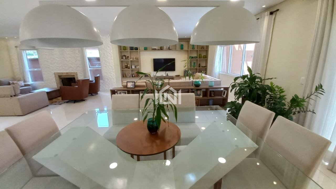 casa a venda no condominio reserva santa maria  sala de jantar