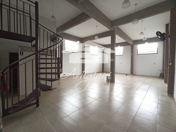 business em Professora Carmela Ramos Miachon, Jardim São José - Mogi Guaçu - SP