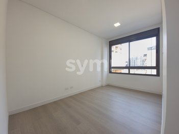 apartment em Rua Brasílio Itiberê, Água Verde - Curitiba - PR