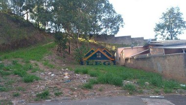 land_lot em Alameda Carlos de Carvalho Vieira Braga, Chácaras Alpina - Valinhos - SP