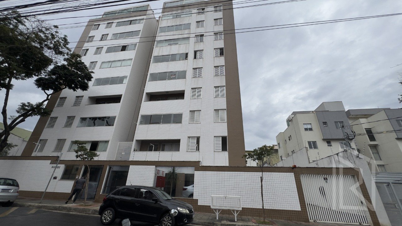 Apartamento com 3 quartos — Santa Mônica, Belo Horizonte