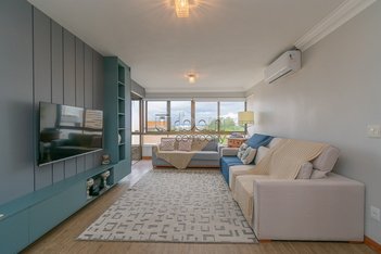 apartment em Rua Maestro Salvador Campanella, Jardim Itu - Porto Alegre - RS