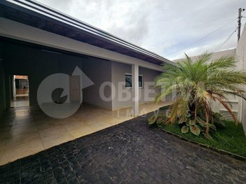 house em Rua Antônio Zeferino de Paula, Segismundo Pereira - Uberlândia - MG