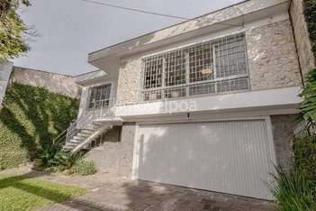 house em Rua Professor Fernando Carneiro, Três Figueiras - Porto Alegre - RS