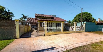 house em Rua Três Coroas, Centro - Portão - RS