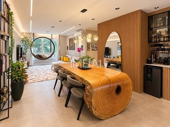 apartment em Rua Buenos Aires, Jardim Botânico - Porto Alegre - RS