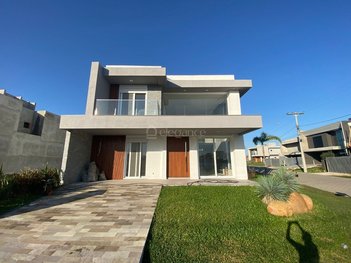 house em Rua Rio Camisas, Centro - Xangri-Lá - RS