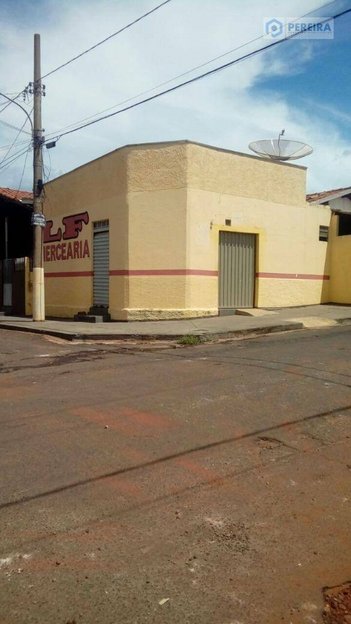 business em Avenida Getúlio Vargas, Paranaíba - Paranaíba - MS
