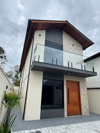 house em Servidão Rosalina Amélia dos Santos, São João do Rio Vermelho - Florianópolis - SC