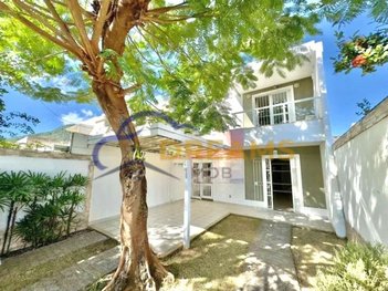 house em Rua Brasília, Piratininga - Niterói - RJ