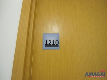 office em Rua Tiradentes, Centro - Jacareí - SP