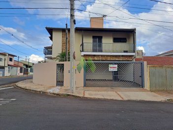 house em Rua Justino Miranda Camargo, Conjunto Residencial Jardim do Mirante - Botucatu - SP