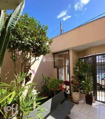 Rua Benedita Vial Almeida - facade01.jpg
