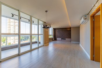 apartment em Rua Natal Cecone, Mossunguê - Curitiba - PR