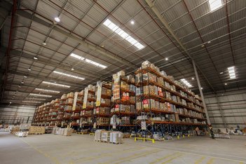 industrial em Avenida Hélio Ossamu Daikuara, Jardim Vista Alegre - Embu das Artes - SP