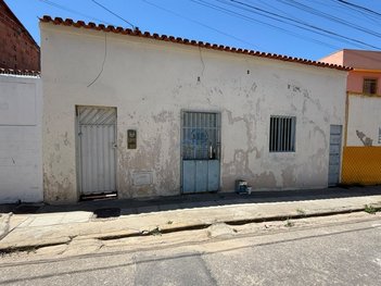house em Rua Primeiro de Maio, Alto Maron - Vitória da Conquista - BA