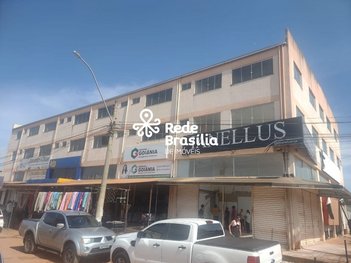 commercial_property em QI 13, Setor Industrial (Taguatinga) - Brasília - DF