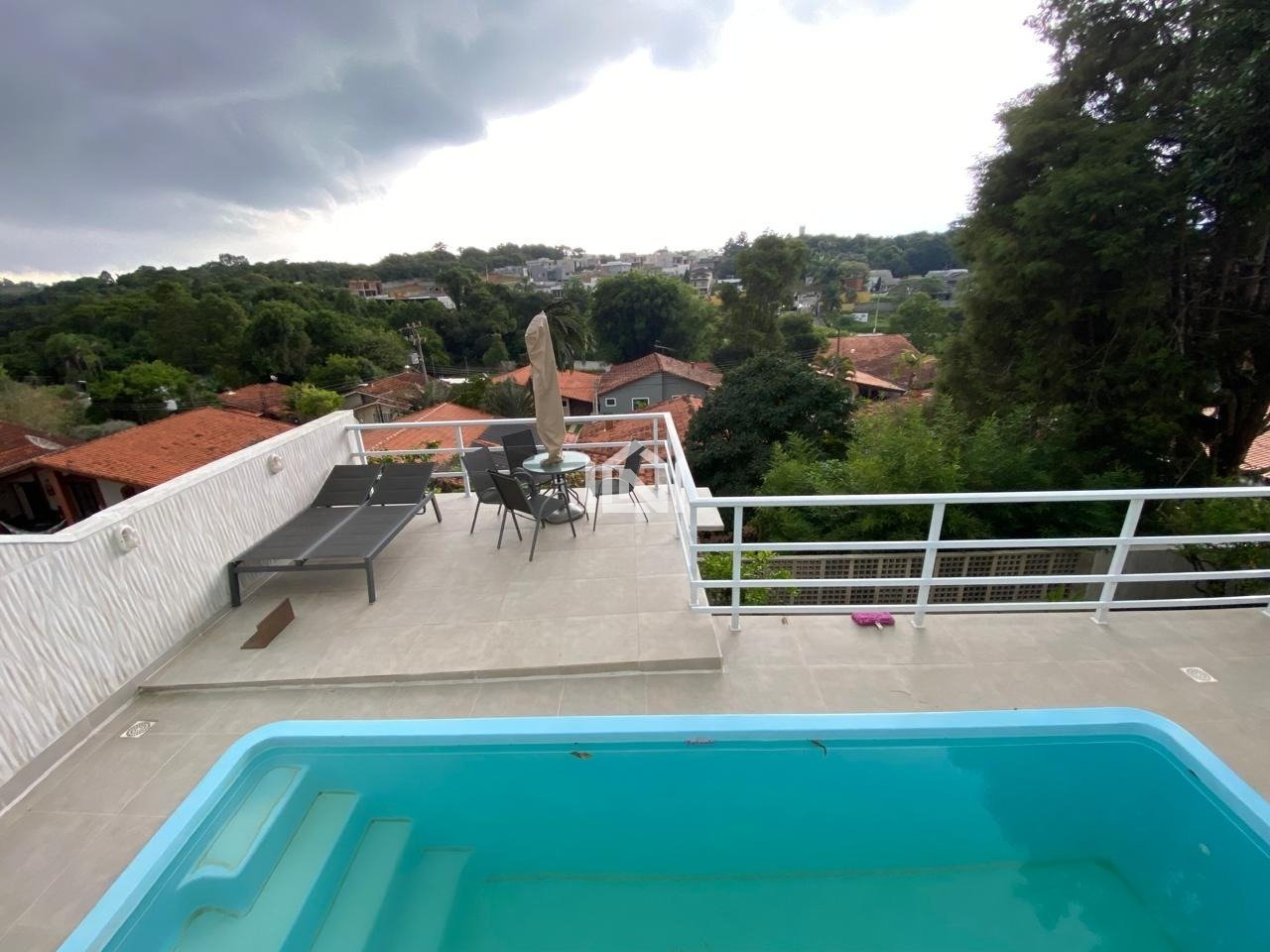casa a venda no condominio santo afonso II piscina