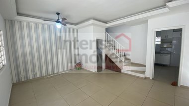 house em Rua Voluntário Benedito Sérgio, Chácara do Visconde - Taubaté - SP