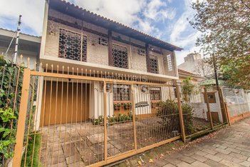 house em Rua Portugal, Higienópolis - Porto Alegre - RS
