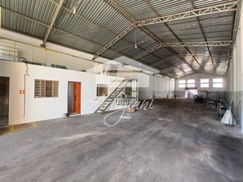 industrial em Rua Euclides T Pizza, Parque São Camilo - Mogi Guaçu - SP