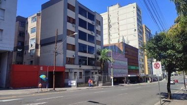 apartment em Avenida Independência, Centro Histórico - Porto Alegre - RS
