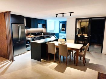 apartment em Renato Barbosa, Jurerê - Florianópolis - SC