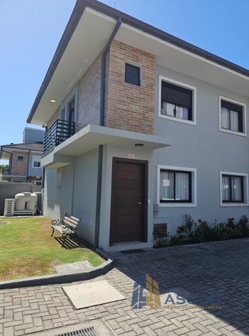 house em Rua Leonel Pereira, Cachoeira do Bom Jesus - Florianópolis - SC