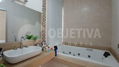 house em Rua Plutão, Jardim Brasília - Uberlândia - MG